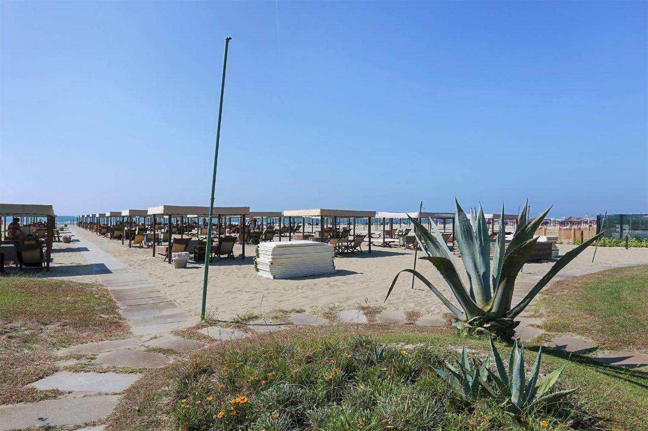 Soleado Beach House Пиетрасанта Екстериор снимка